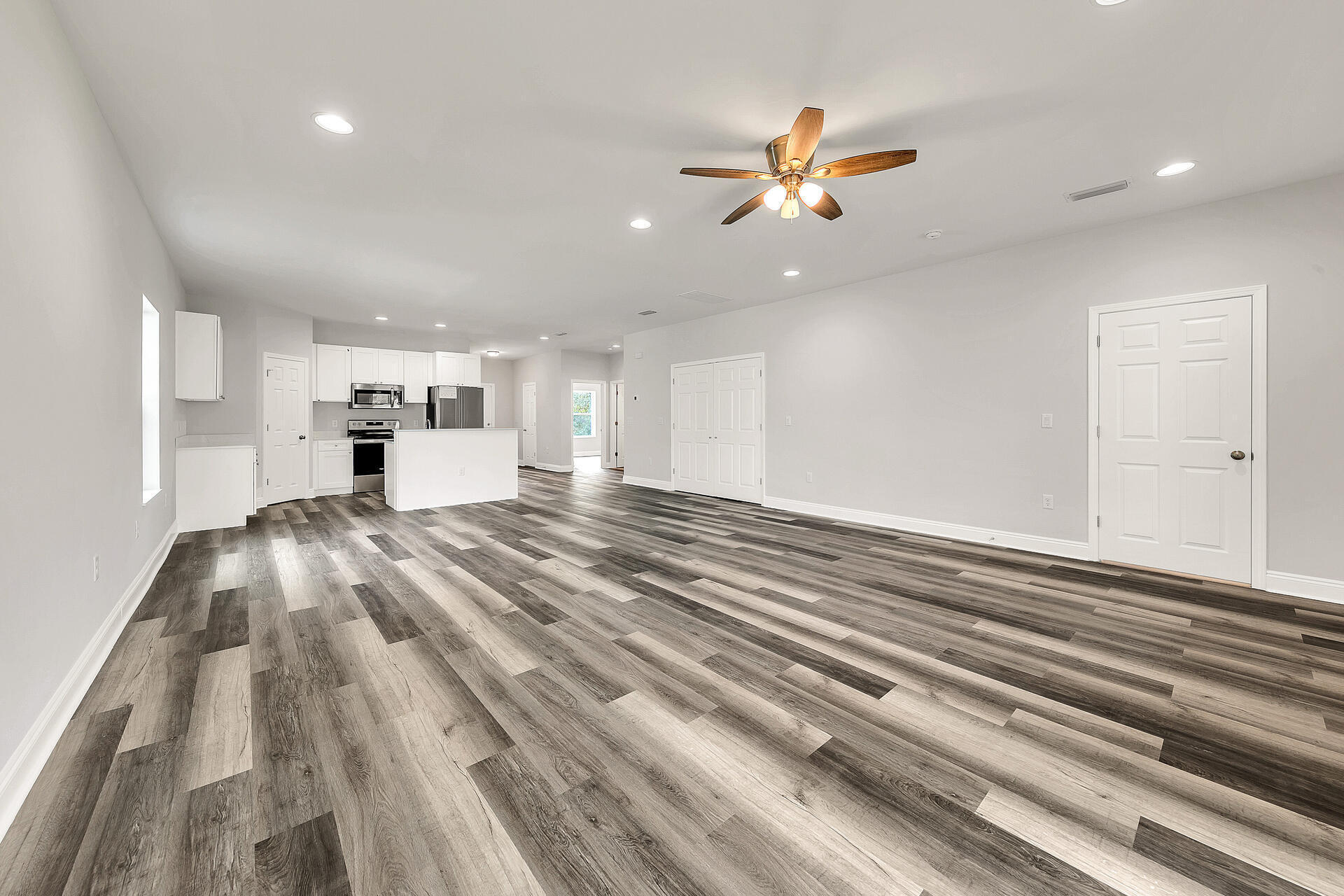 TOWN OF SANTA ROSA - Residential