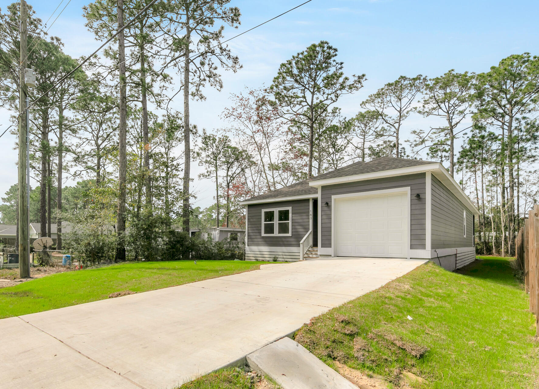 TOWN OF SANTA ROSA - Residential