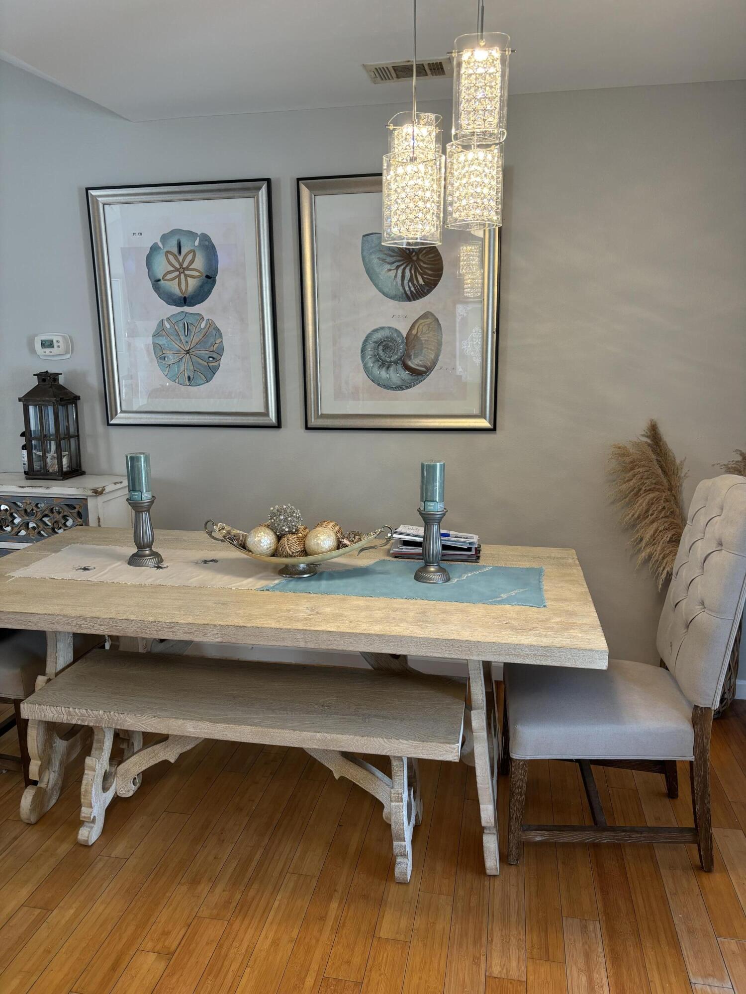 OAK HARBOUR T/H VILLAS - Residential