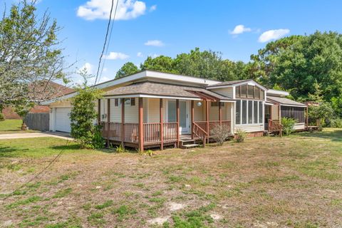 Photo of 6764 Marlin Street, Navarre, FL 32566 (MLS # 985836)