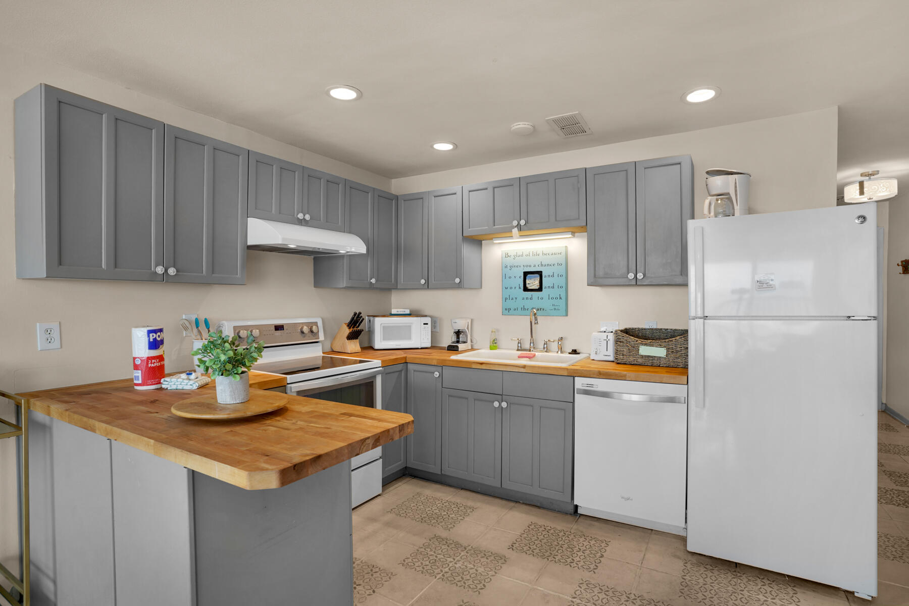 RAMSGATE AT CAMP CREEK - Residential