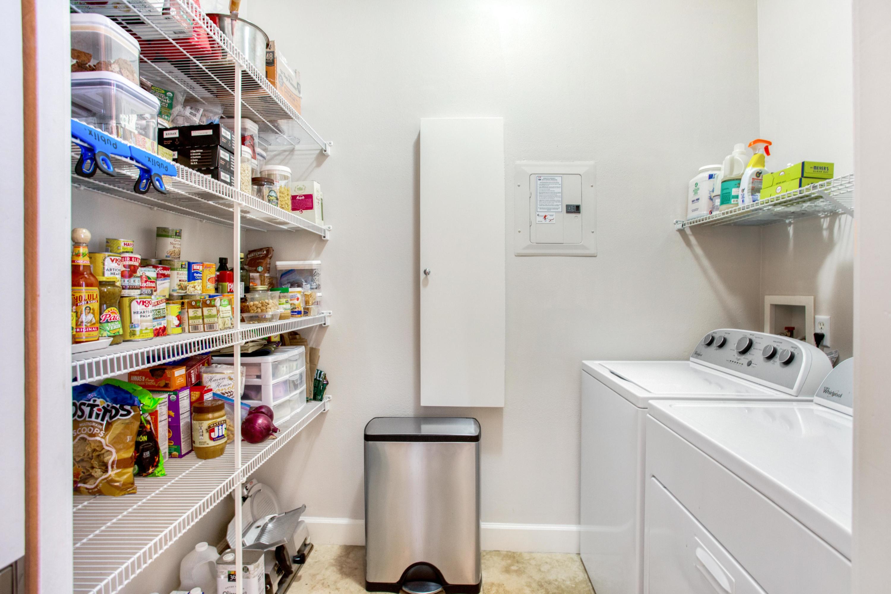 CRYSTAL LAKE - Residential