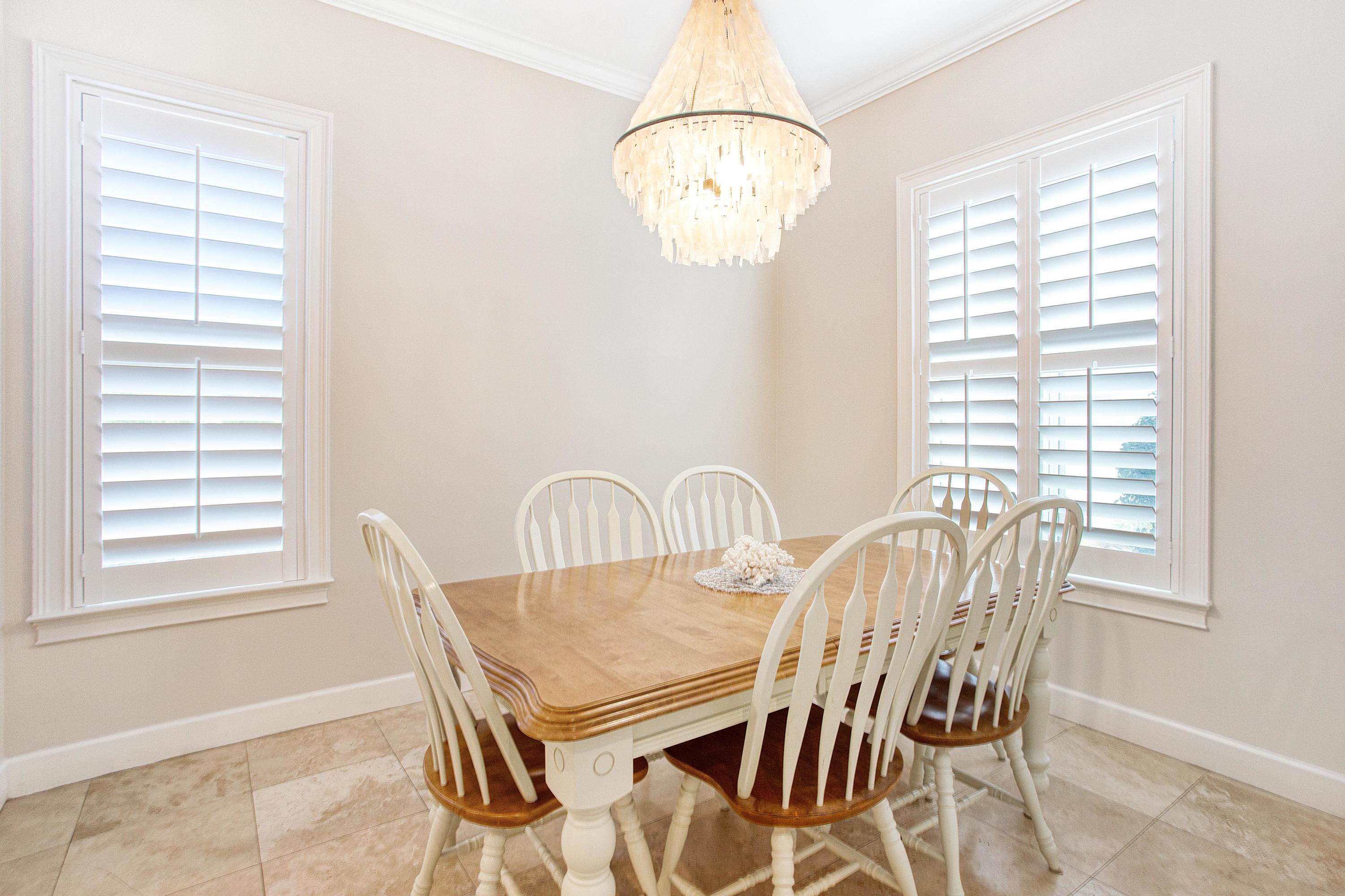 CRYSTAL LAKE - Residential