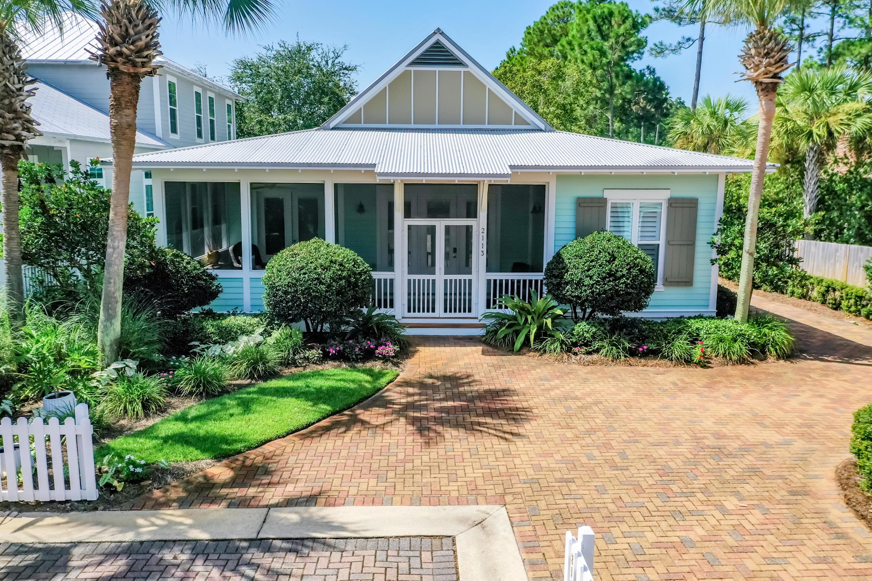 CRYSTAL LAKE - Residential