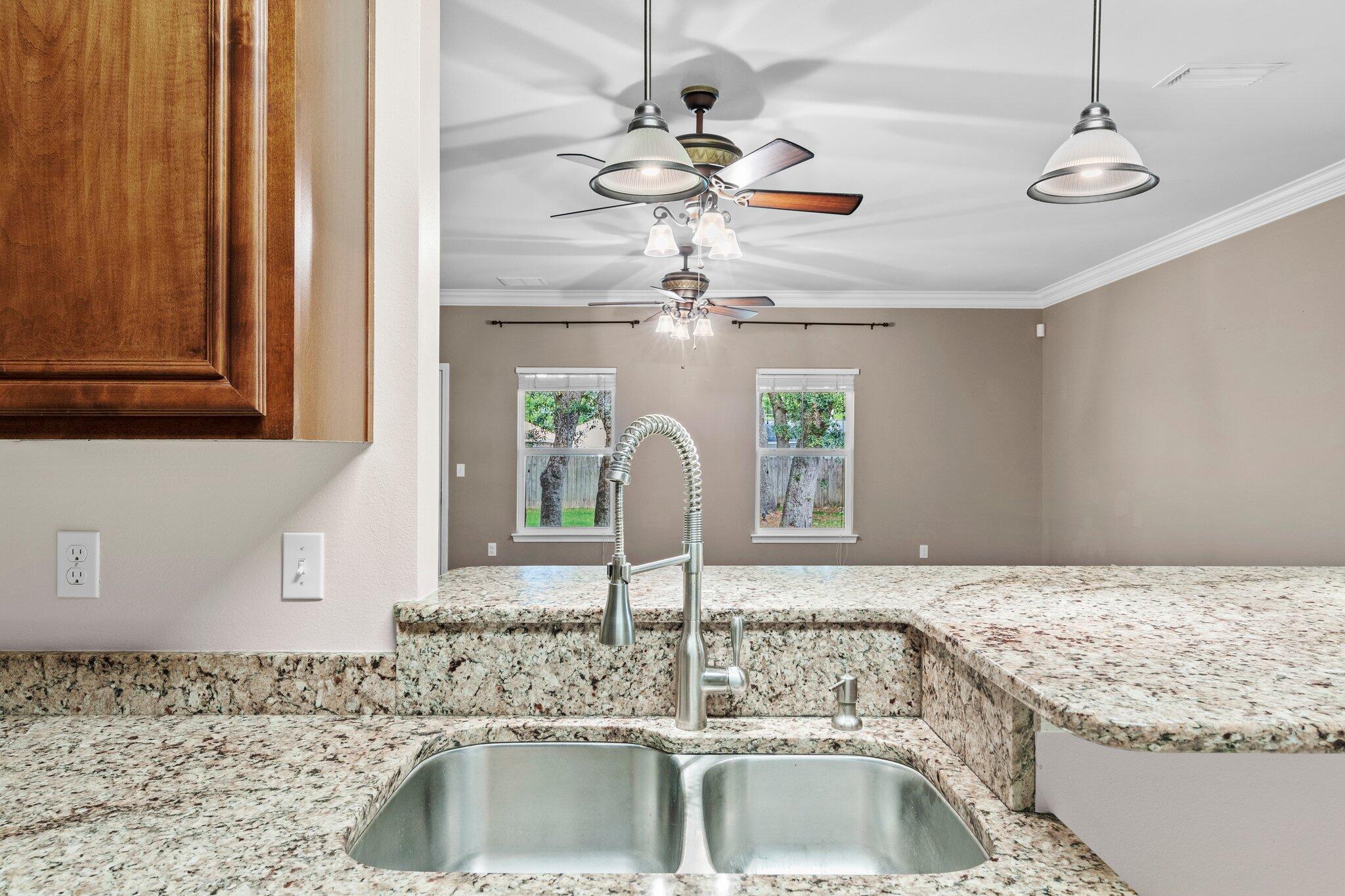 VALPARAISO PINECREST 2 - Residential Lease