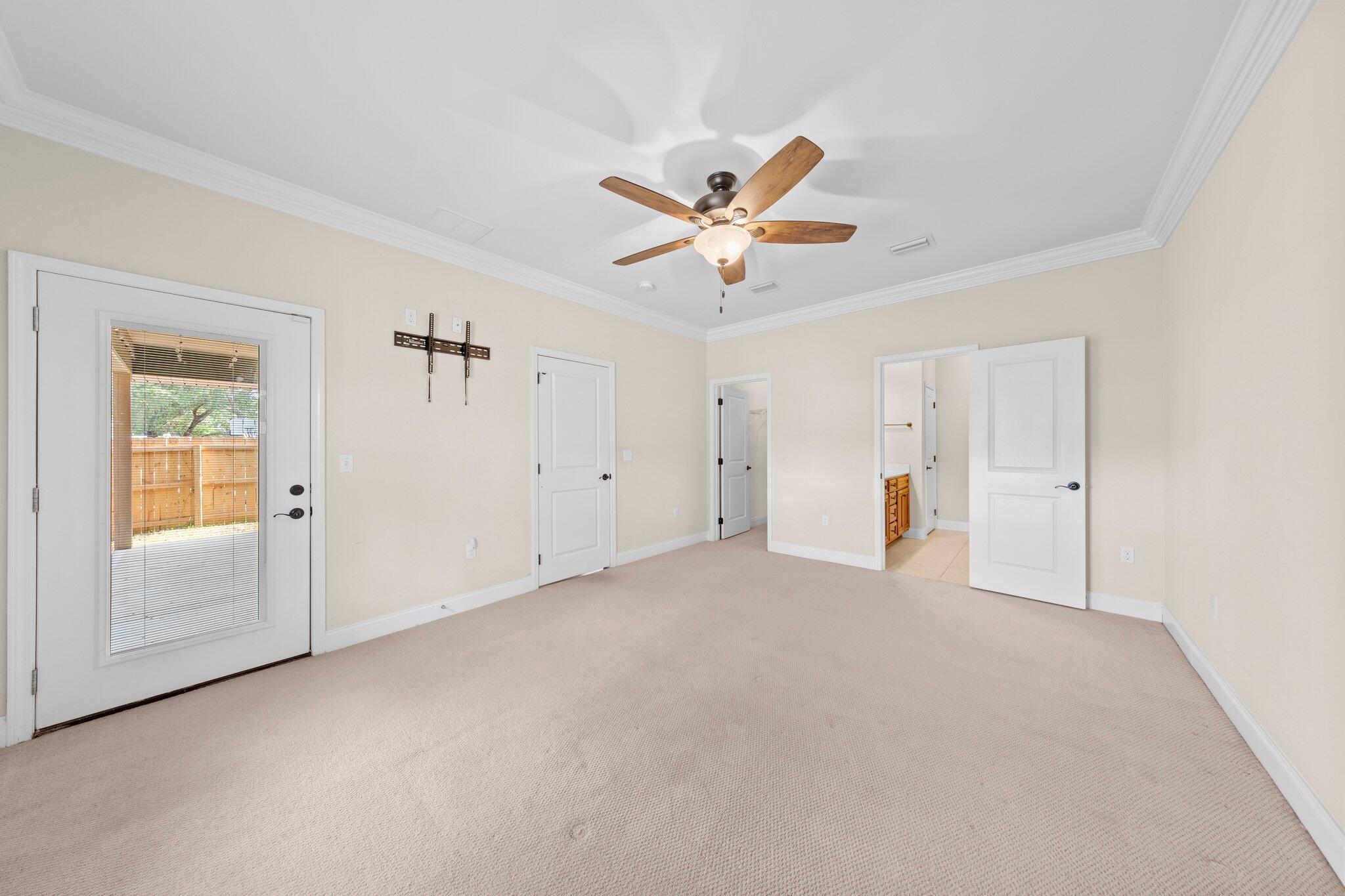 VALPARAISO PINECREST 2 - Residential Lease