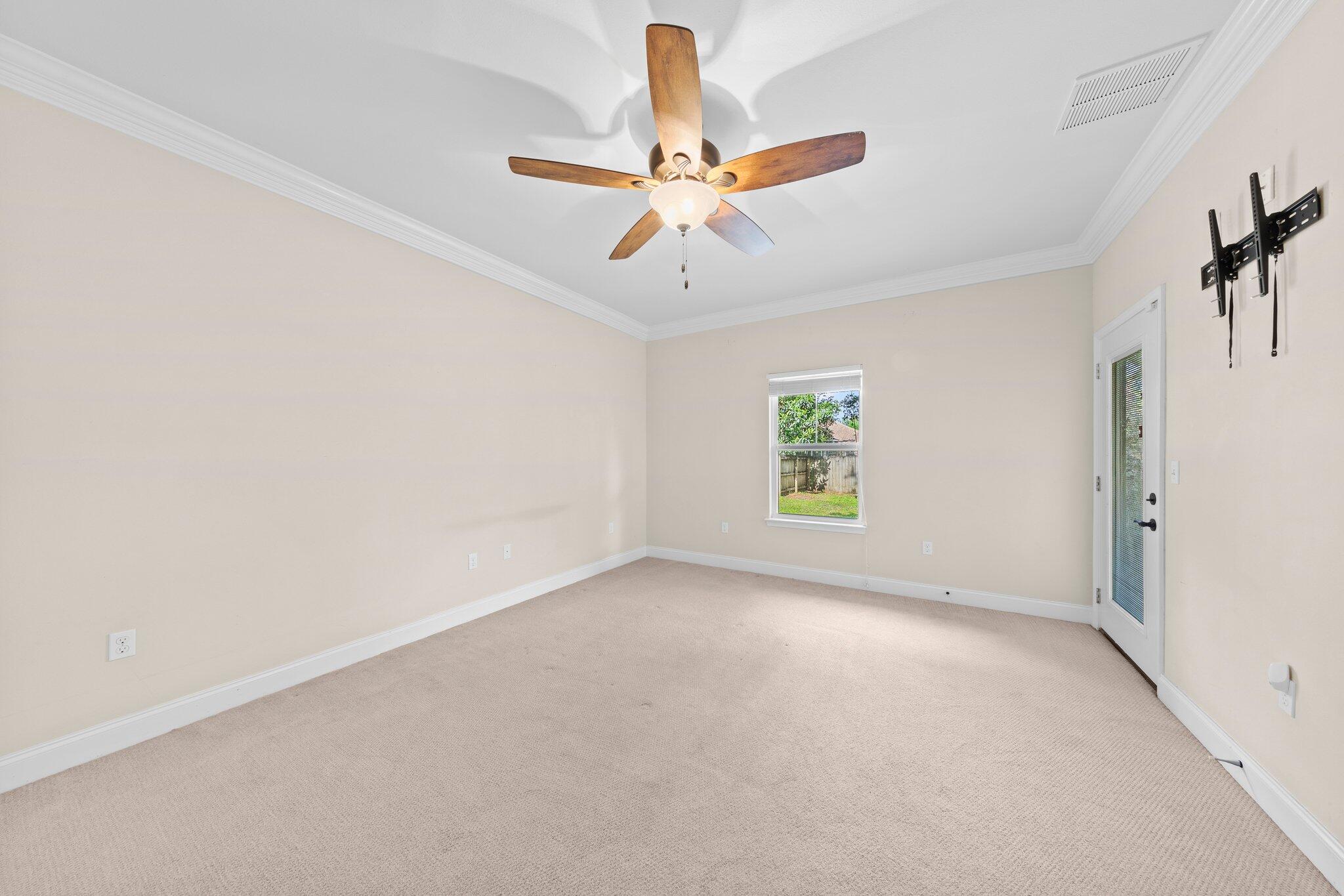 VALPARAISO PINECREST 2 - Residential Lease