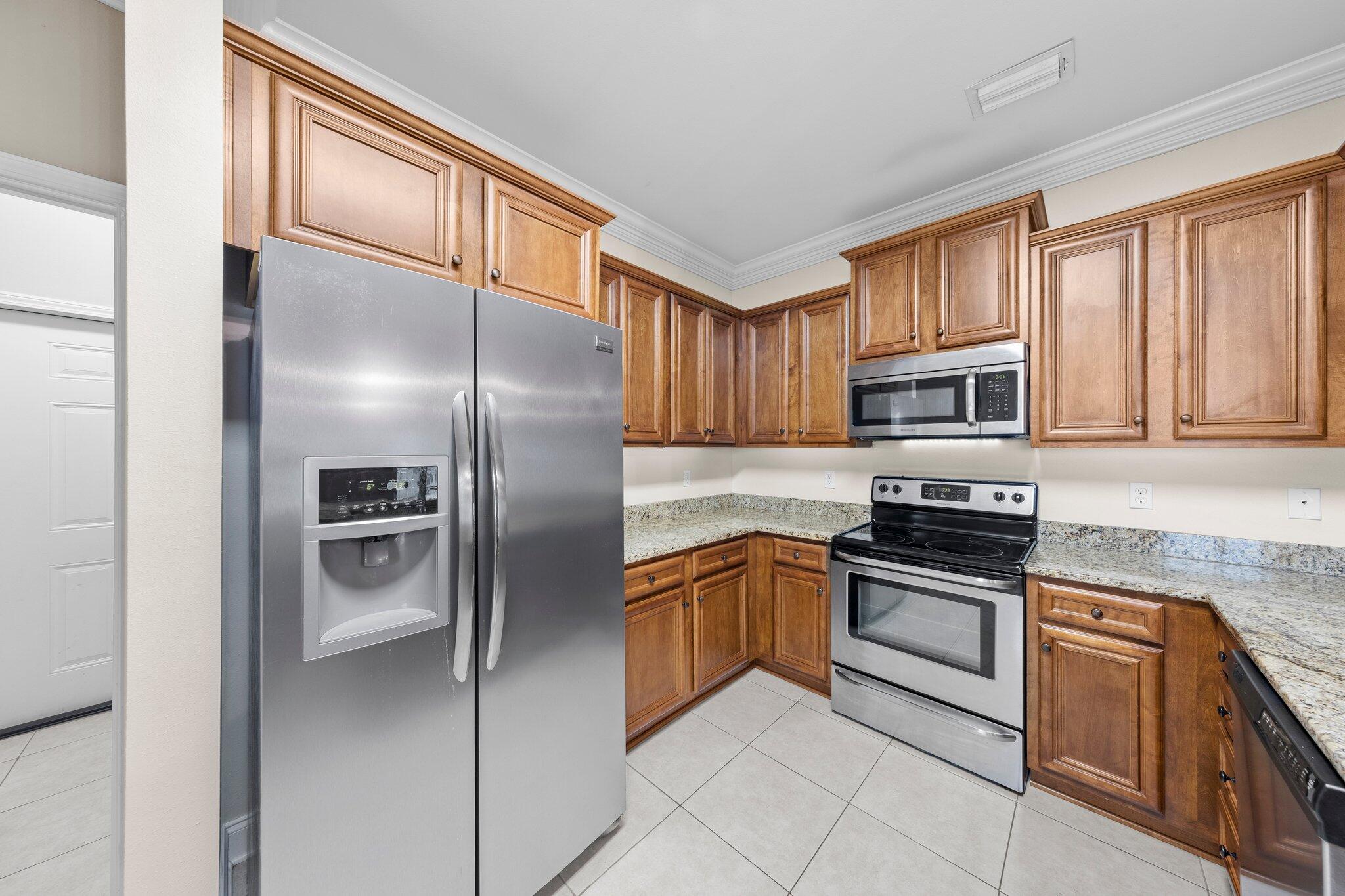 VALPARAISO PINECREST 2 - Residential Lease