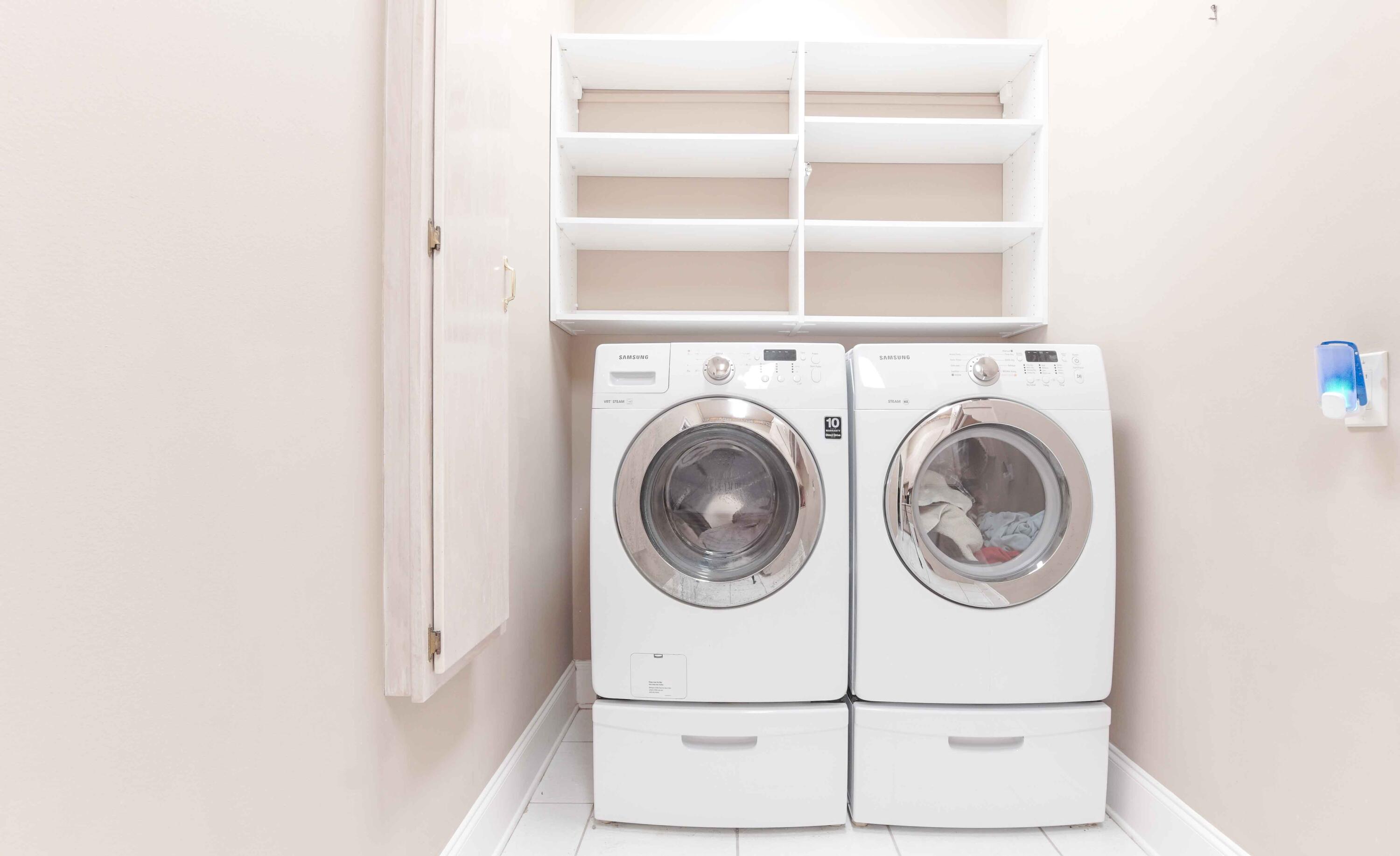 EMERALD LAKES PH 1 - Residential