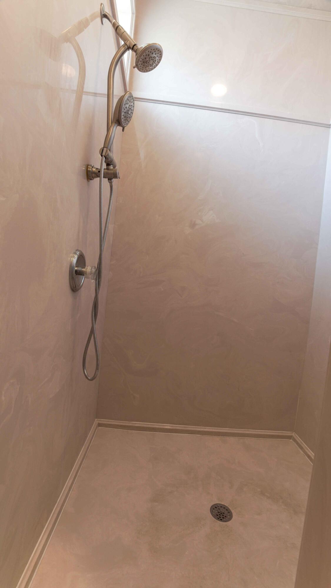 EMERALD LAKES PH 1 - Residential