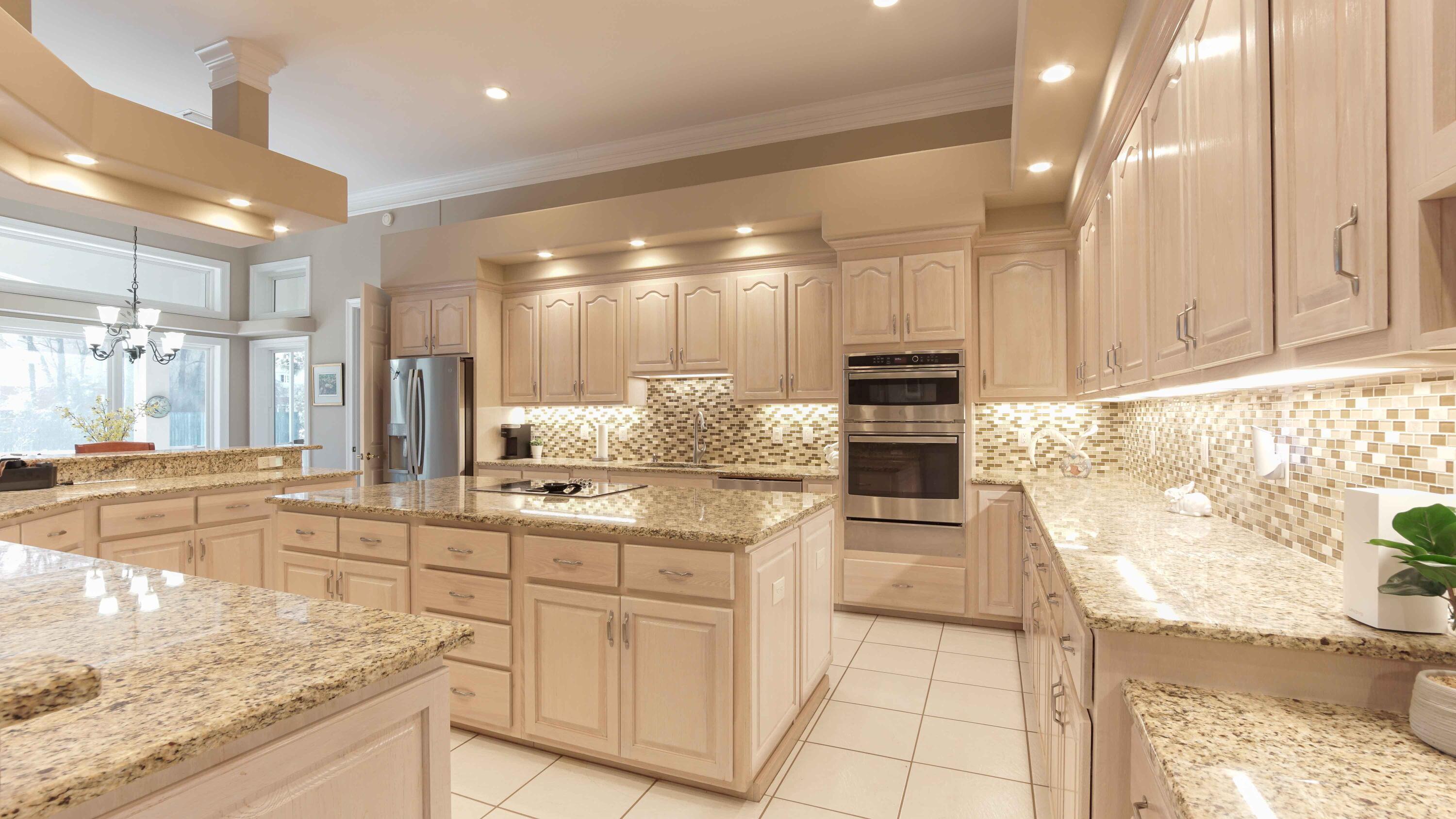 EMERALD LAKES PH 1 - Residential