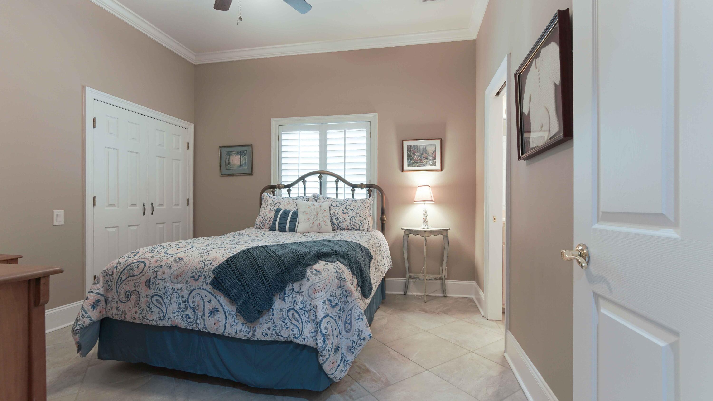 EMERALD LAKES PH 1 - Residential