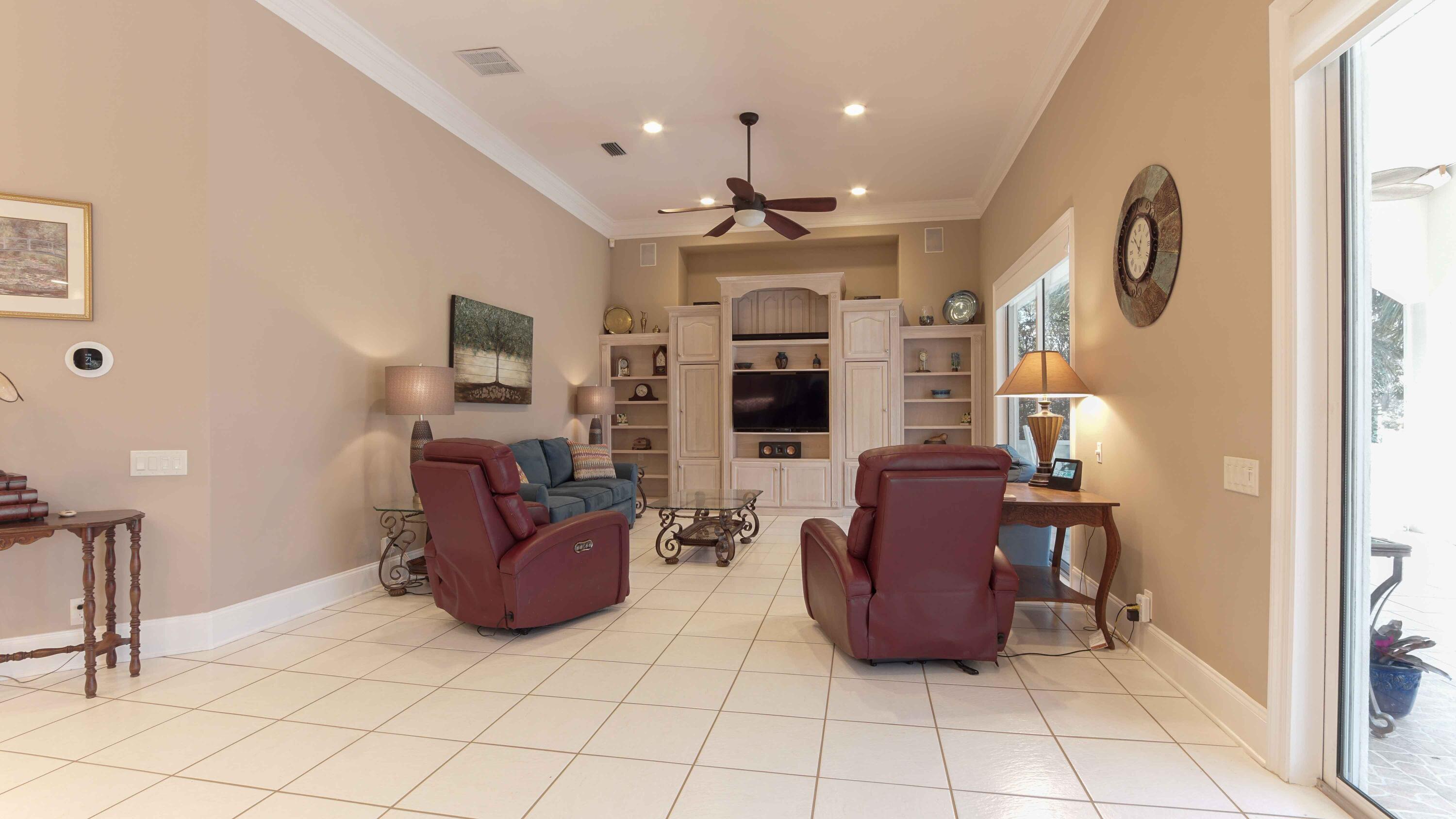 EMERALD LAKES PH 1 - Residential