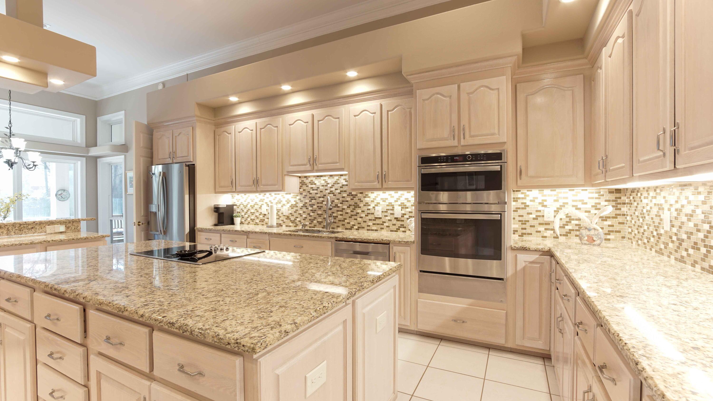 EMERALD LAKES PH 1 - Residential