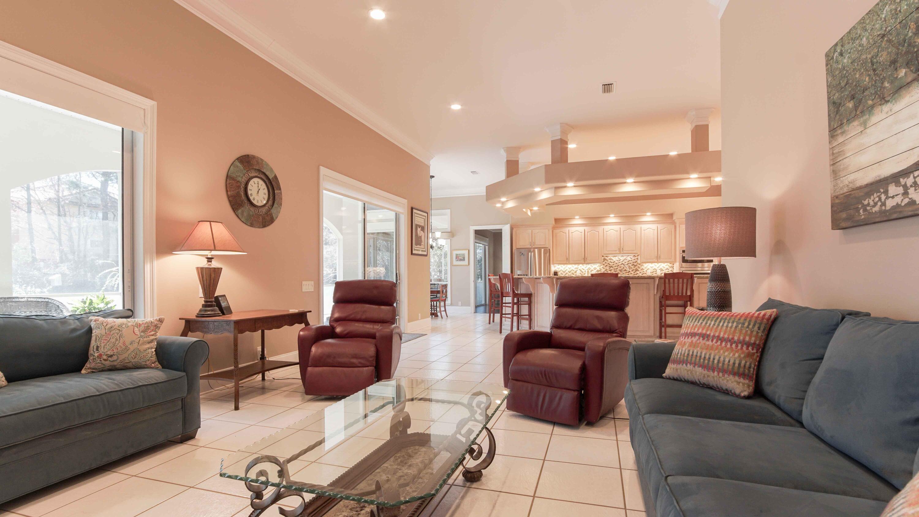 EMERALD LAKES PH 1 - Residential