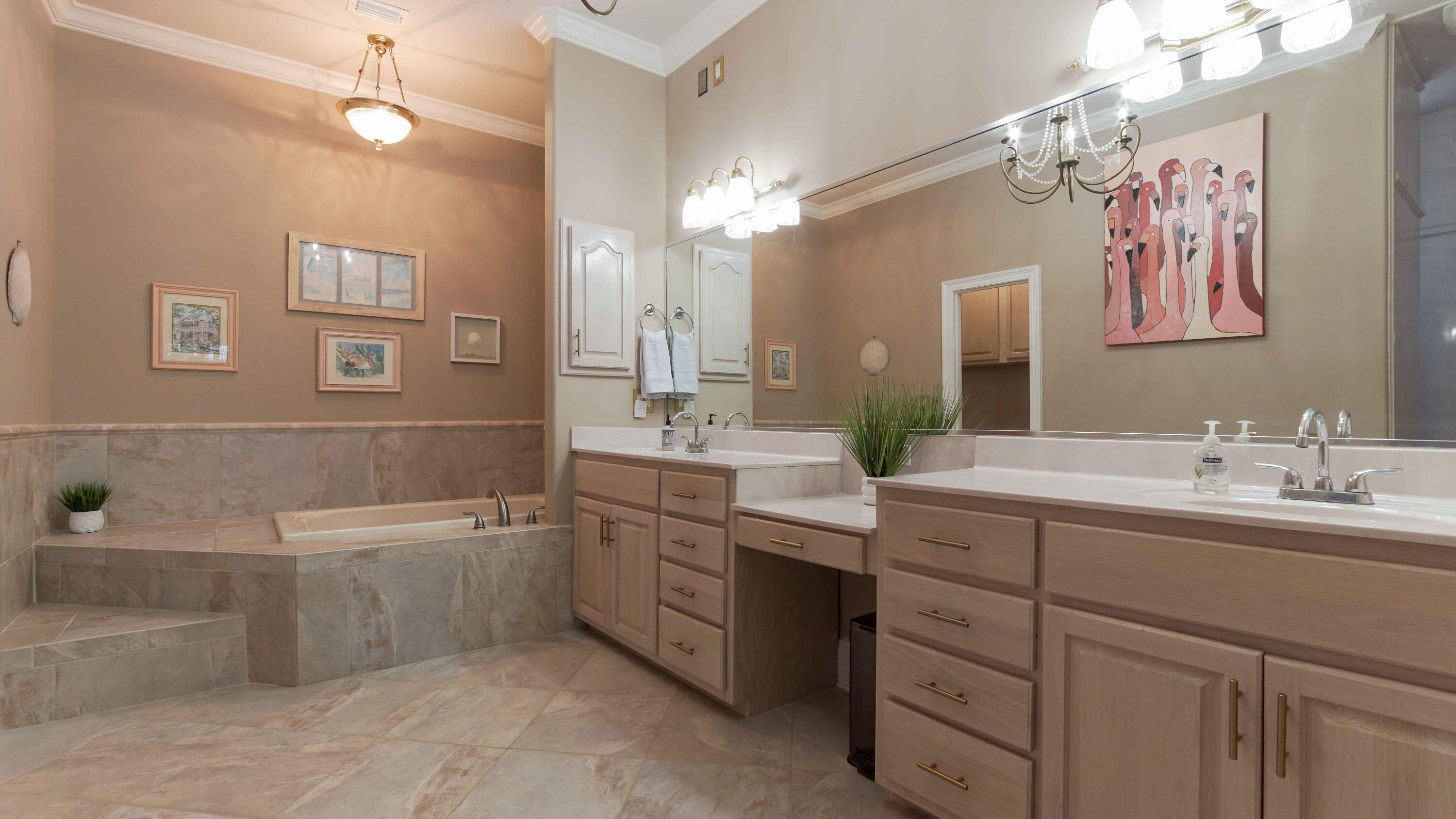 EMERALD LAKES PH 1 - Residential