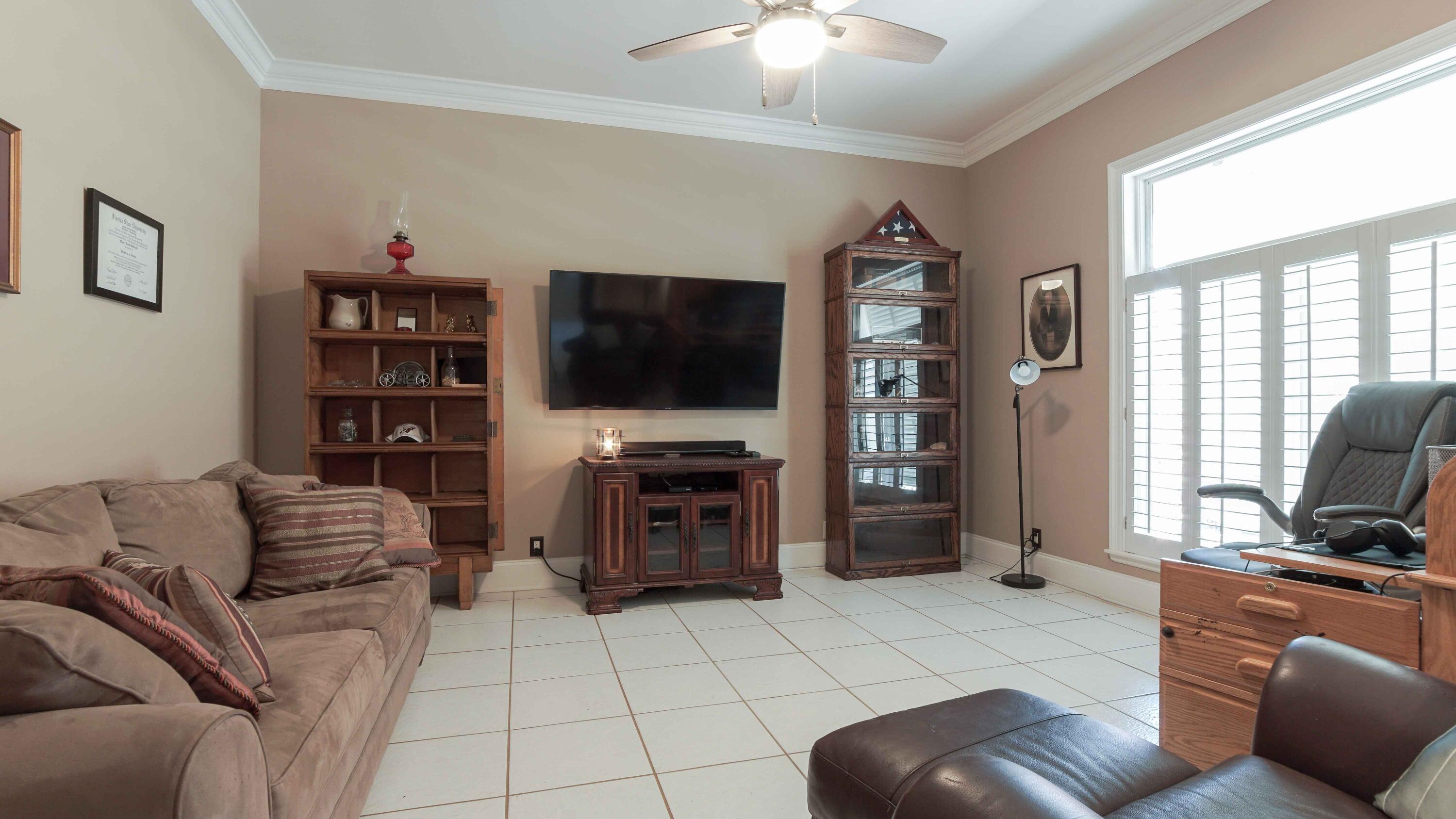 EMERALD LAKES PH 1 - Residential