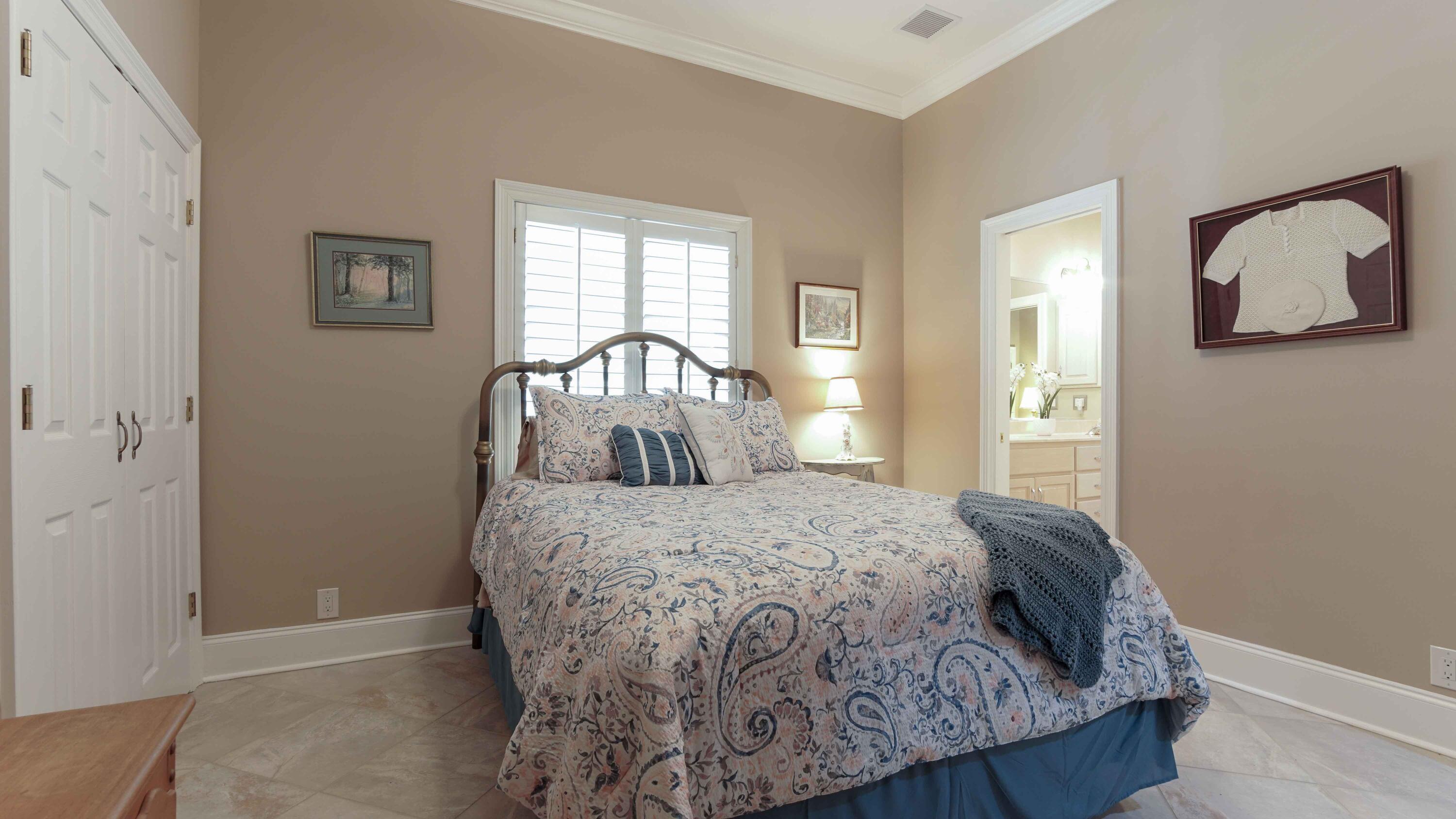 EMERALD LAKES PH 1 - Residential