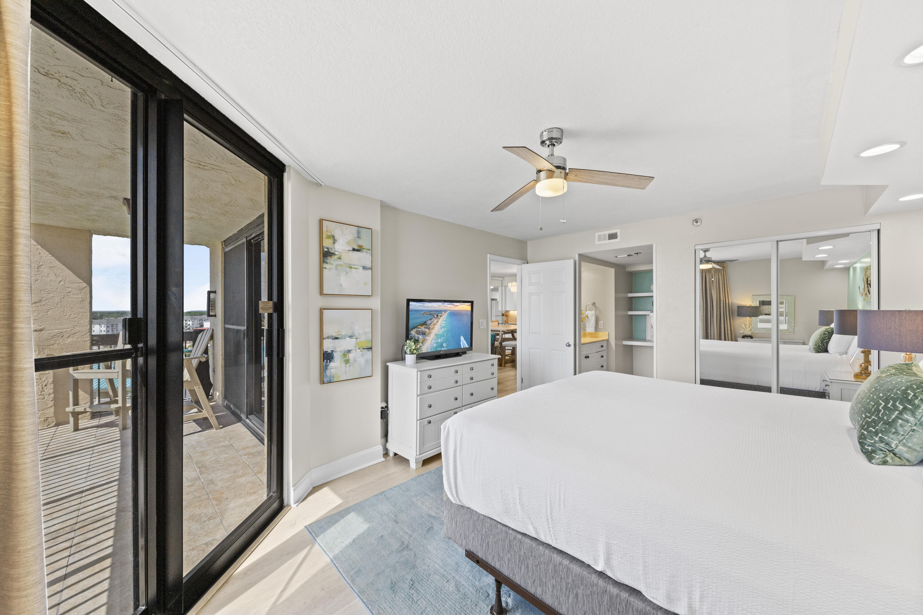 SUNDESTIN INTERNATIONAL CONDO - Residential