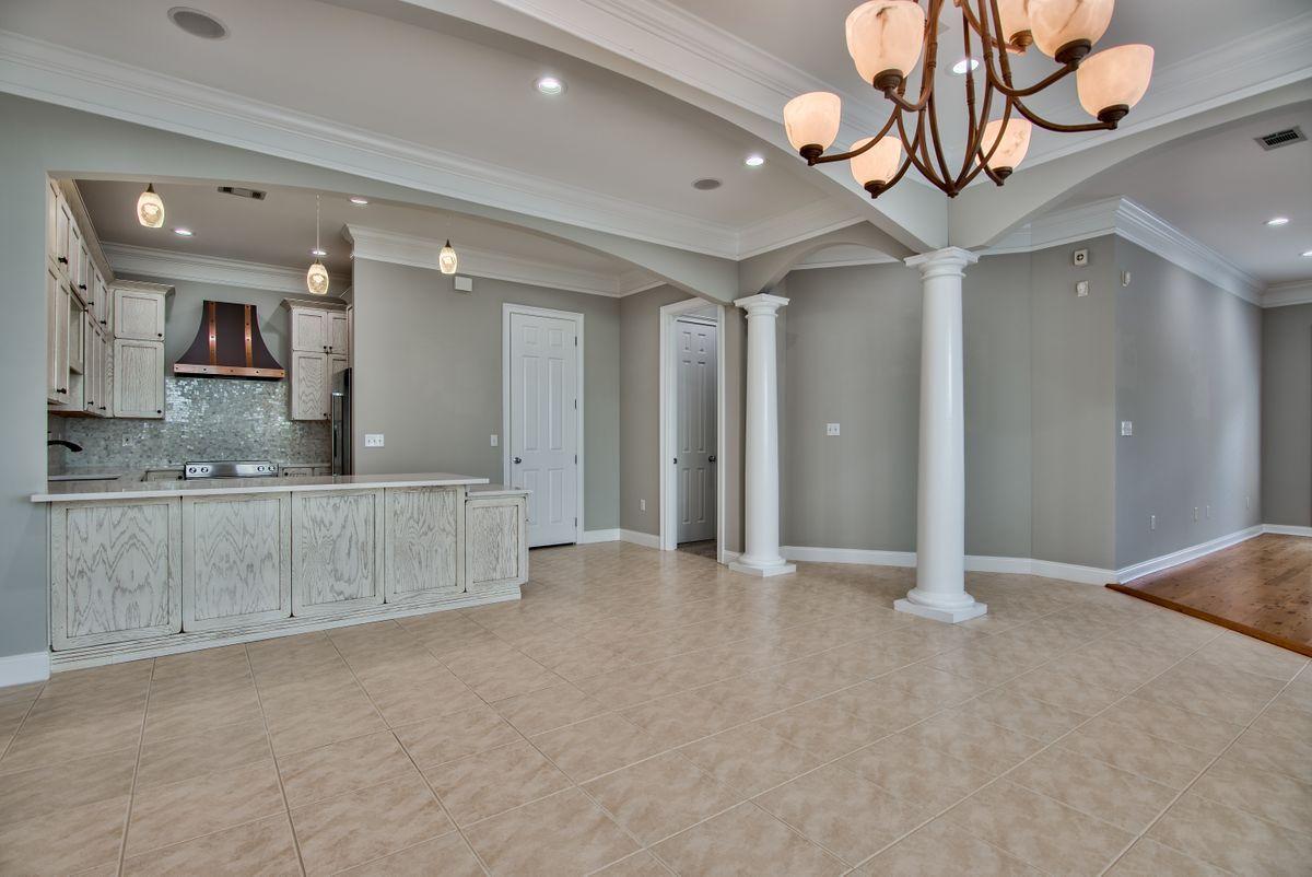 FAIRWAY VILLAS - Residential