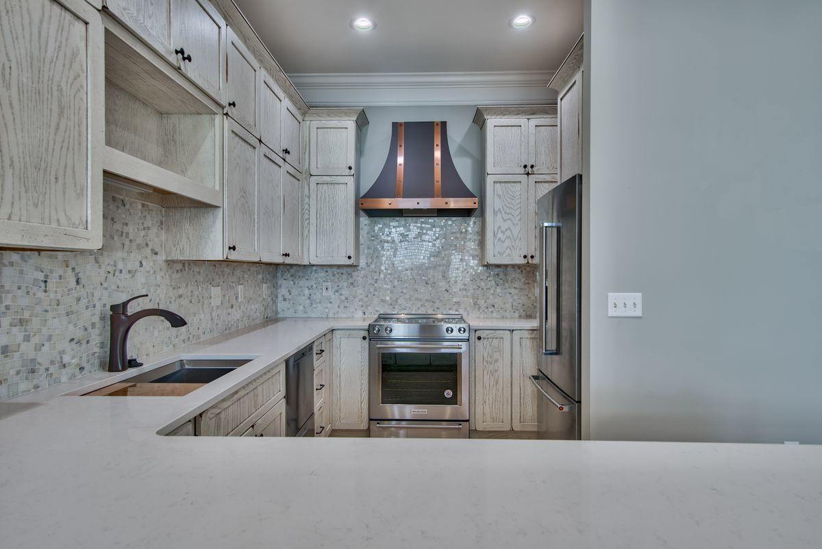 FAIRWAY VILLAS - Residential