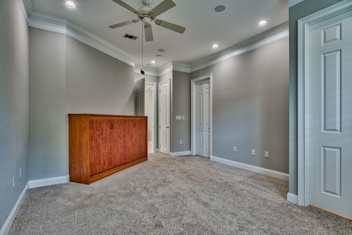 FAIRWAY VILLAS - Residential