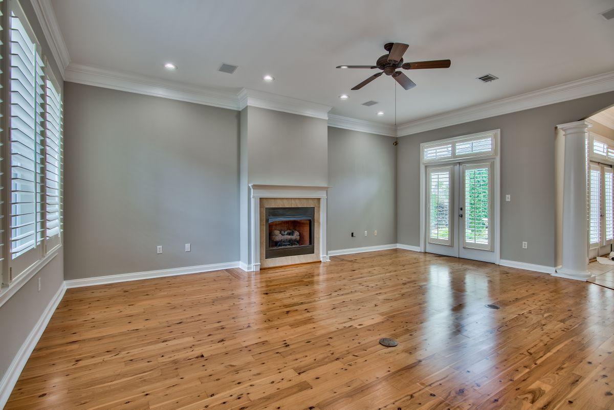 FAIRWAY VILLAS - Residential