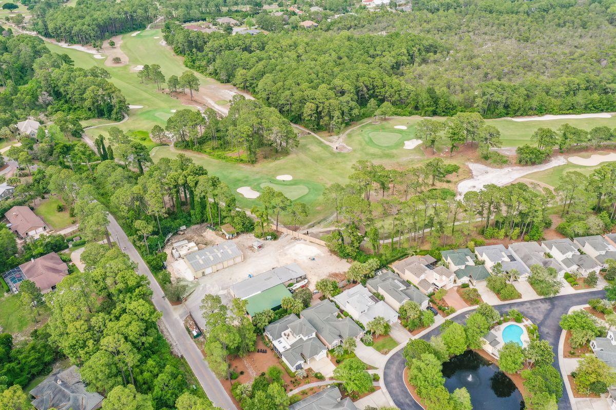 FAIRWAY VILLAS - Residential