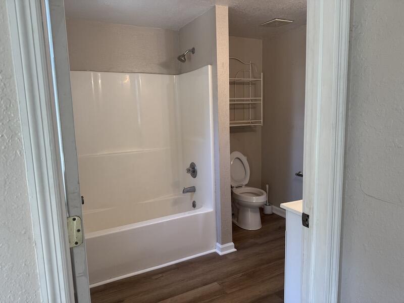 CRESTVIEW - Residential Lease