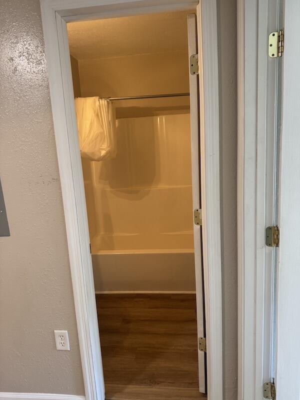 CRESTVIEW - Residential Lease