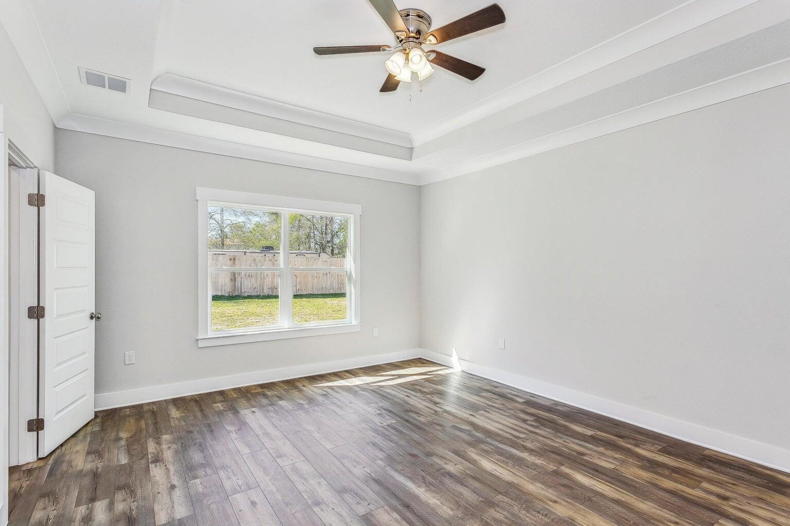 NICEVILLE (222200.00) - Residential