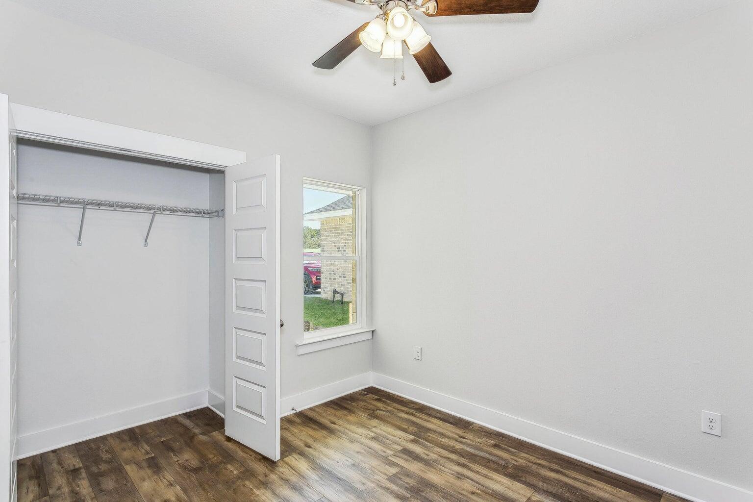 NICEVILLE (222200.00) - Residential