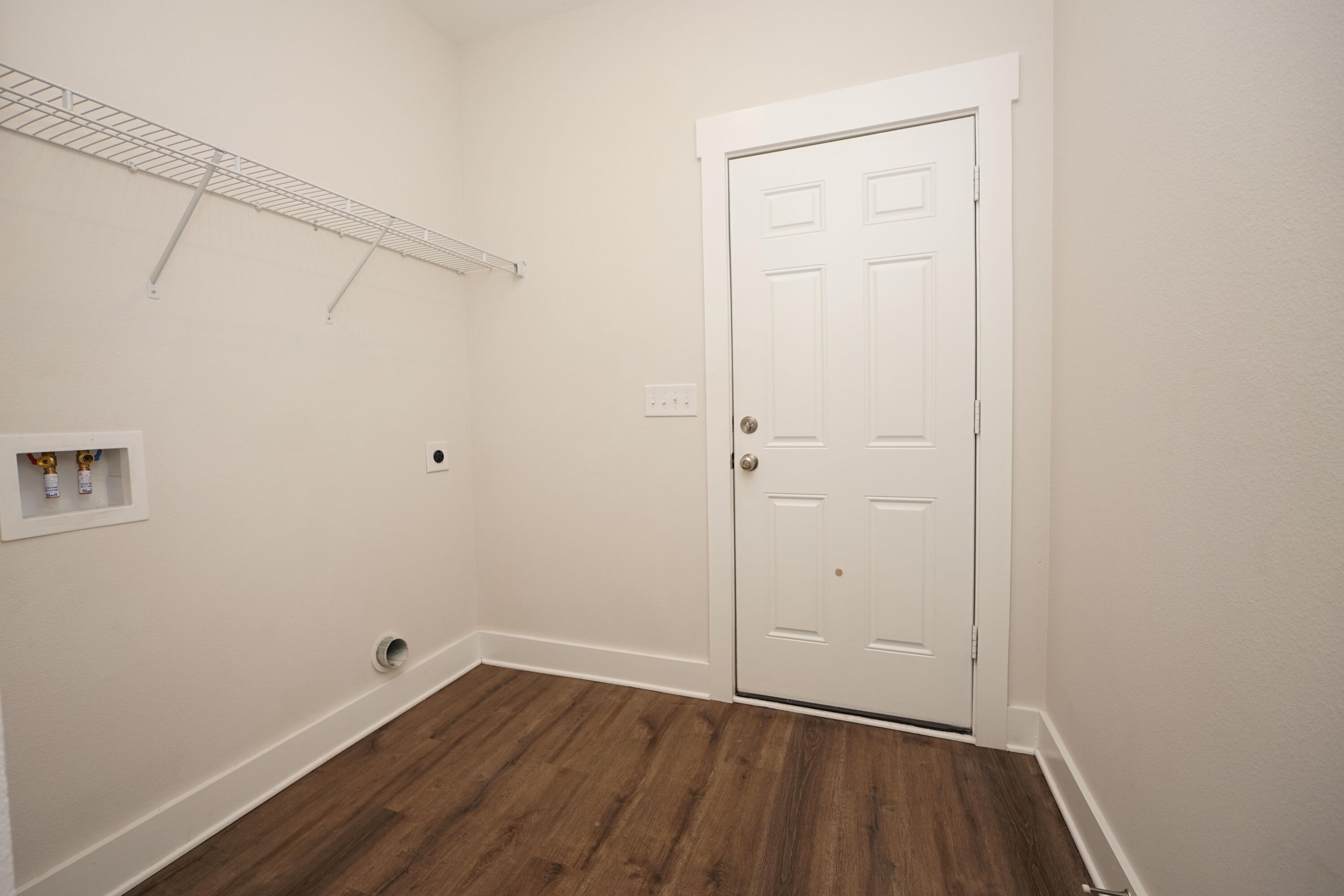 NICEVILLE (222200.00) - Residential