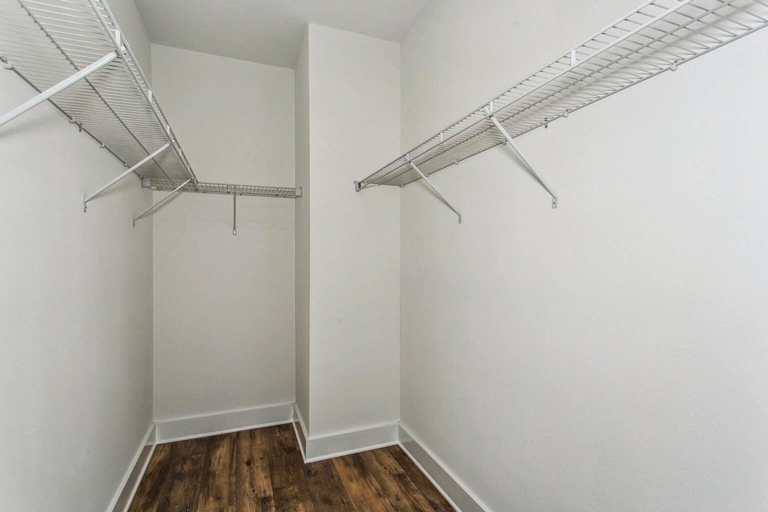 NICEVILLE (222200.00) - Residential