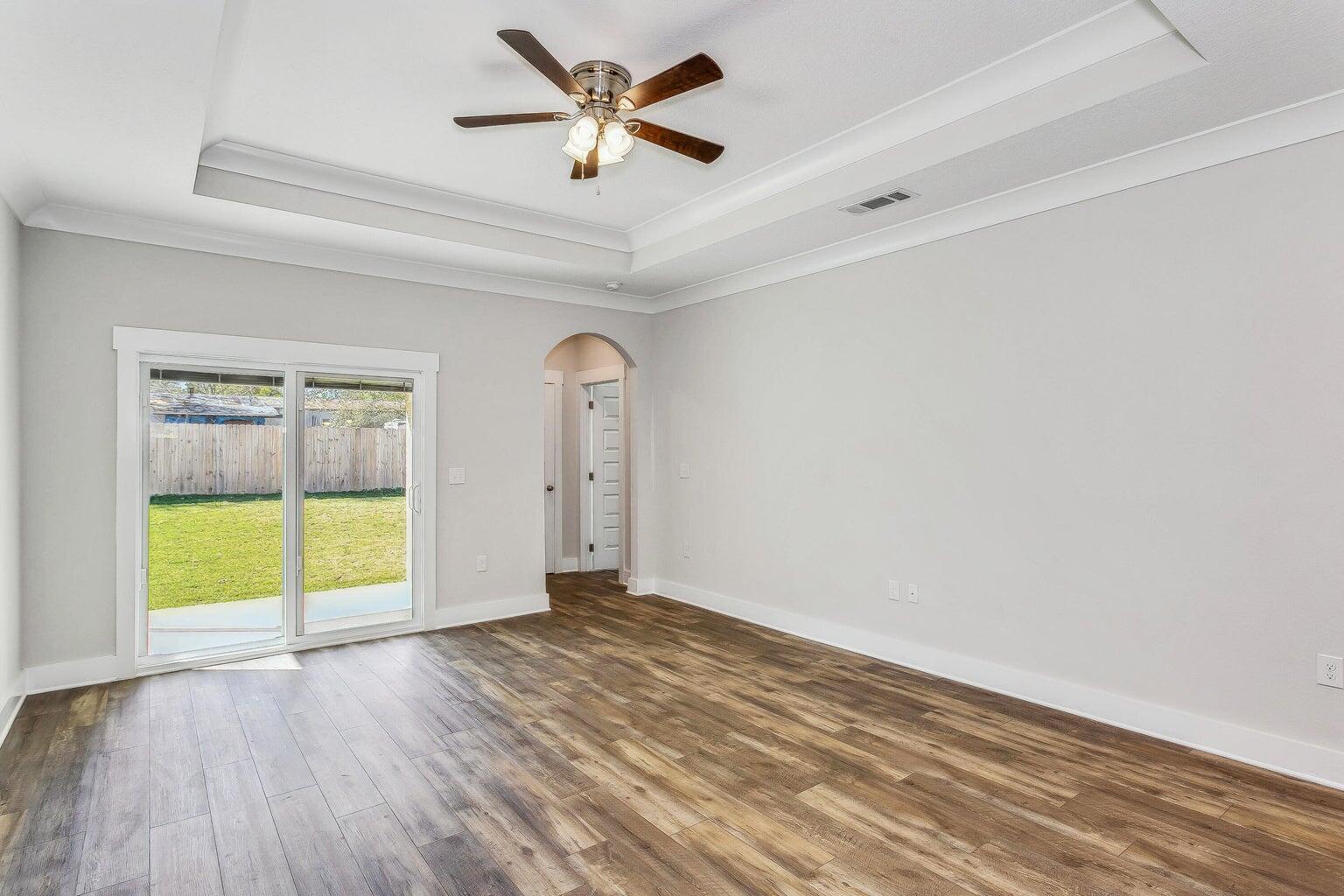 NICEVILLE (222200.00) - Residential