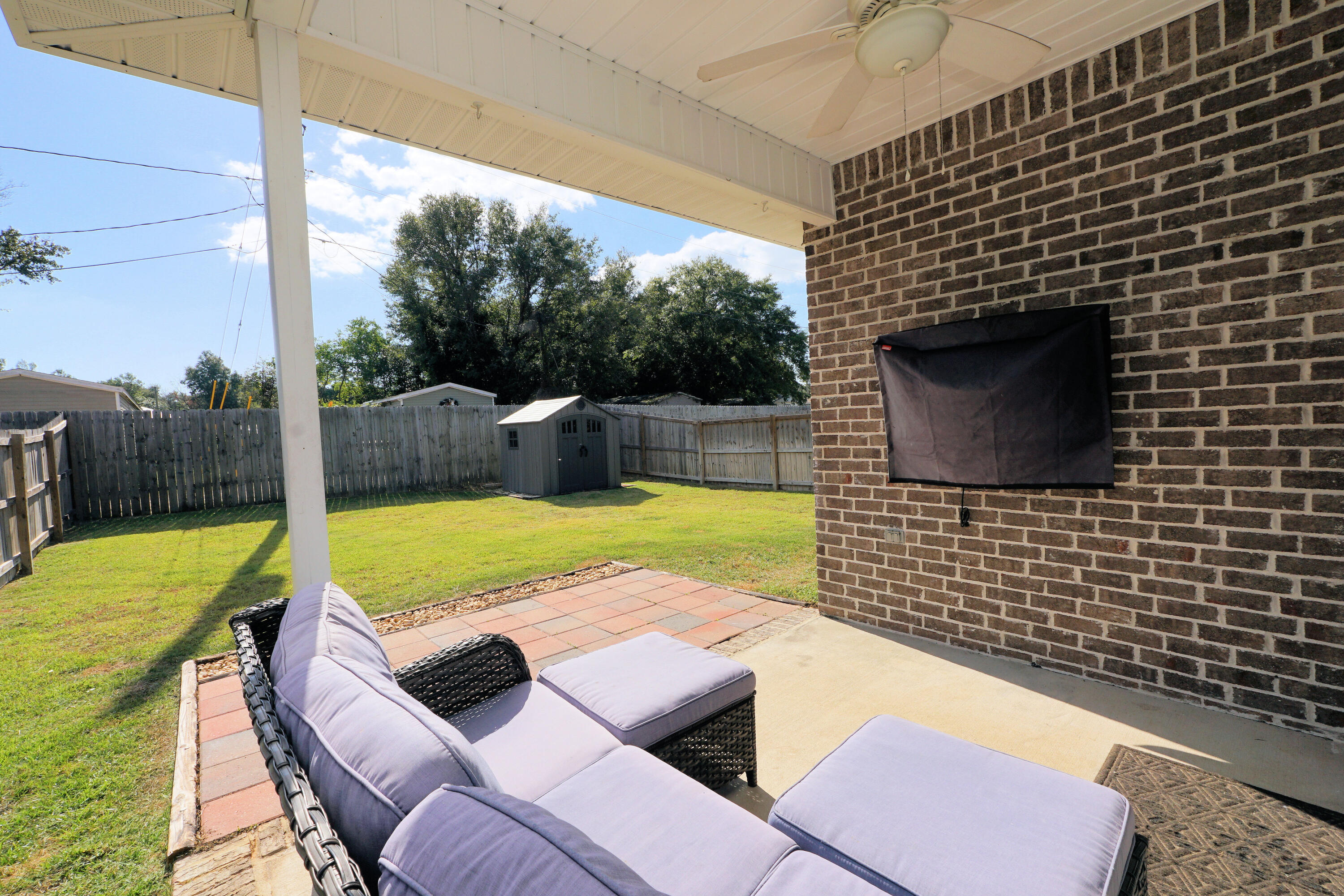 NICEVILLE (222200.00) - Residential