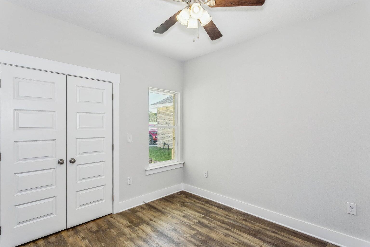 NICEVILLE (222200.00) - Residential