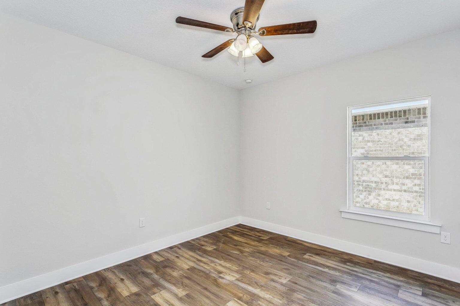 NICEVILLE (222200.00) - Residential