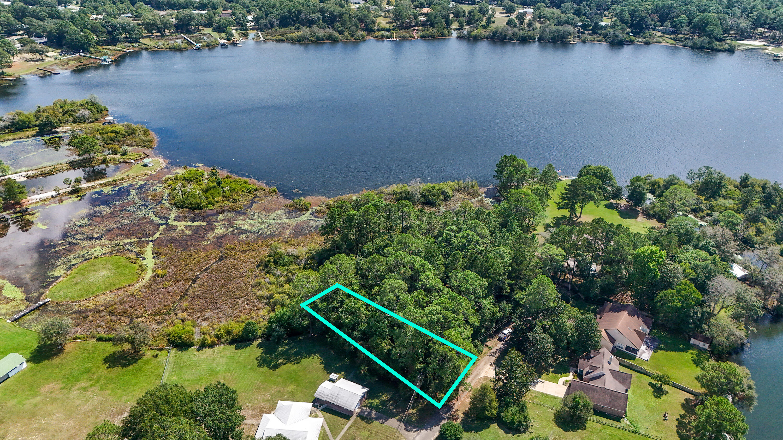 LAKE STANLEY SHORES - Land