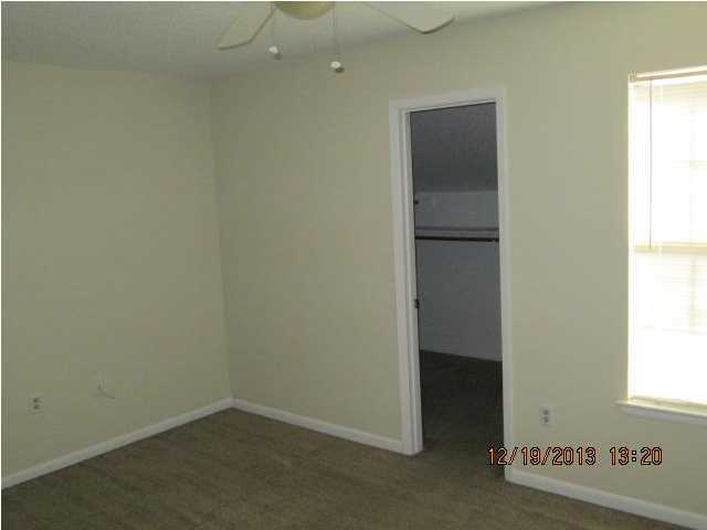 VIKING MANOR PH 1 - Residential Lease