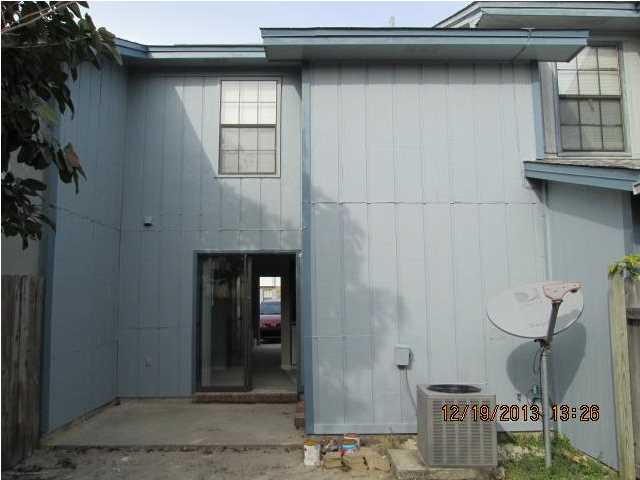 VIKING MANOR PH 1 - Residential Lease