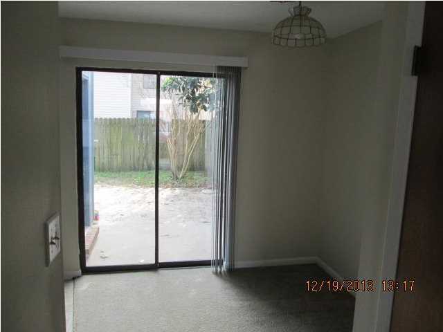 VIKING MANOR PH 1 - Residential Lease