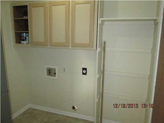 VIKING MANOR PH 1 - Residential Lease