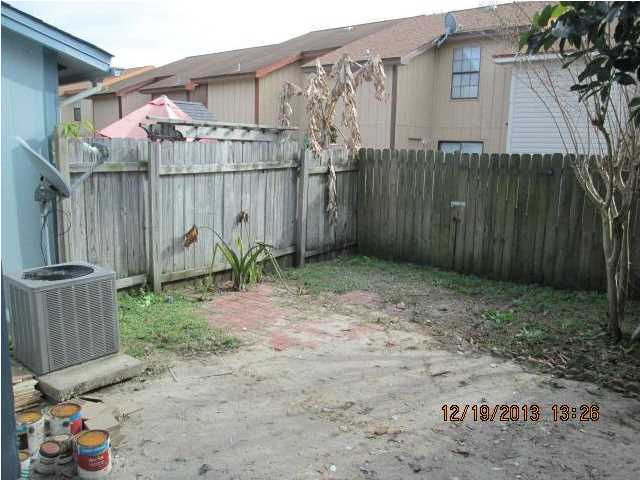 VIKING MANOR PH 1 - Residential Lease