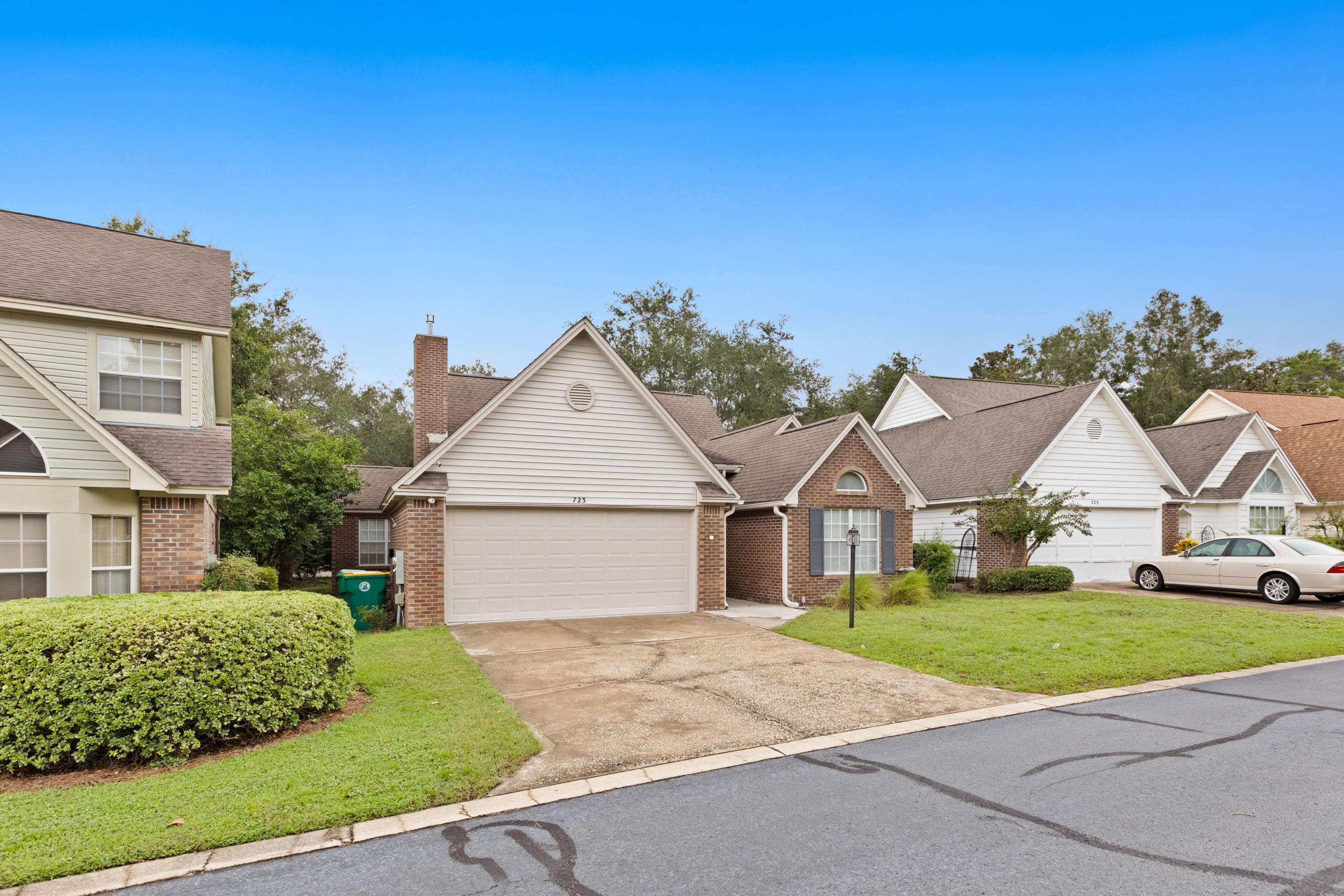 FAIRWAY LAKES PH 2 - Residential