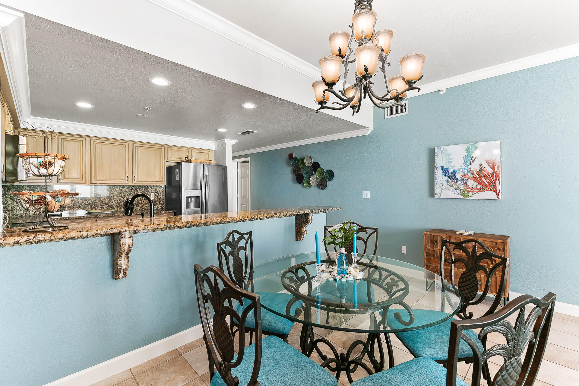 SUMMERCHASE CONDOInn at Crystal Beach - Residential