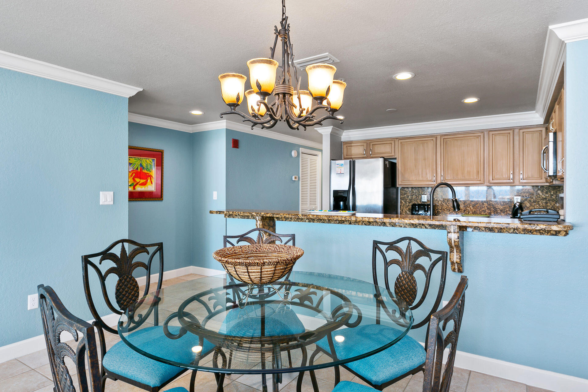 SUMMERCHASE CONDOInn at Crystal Beach - Residential