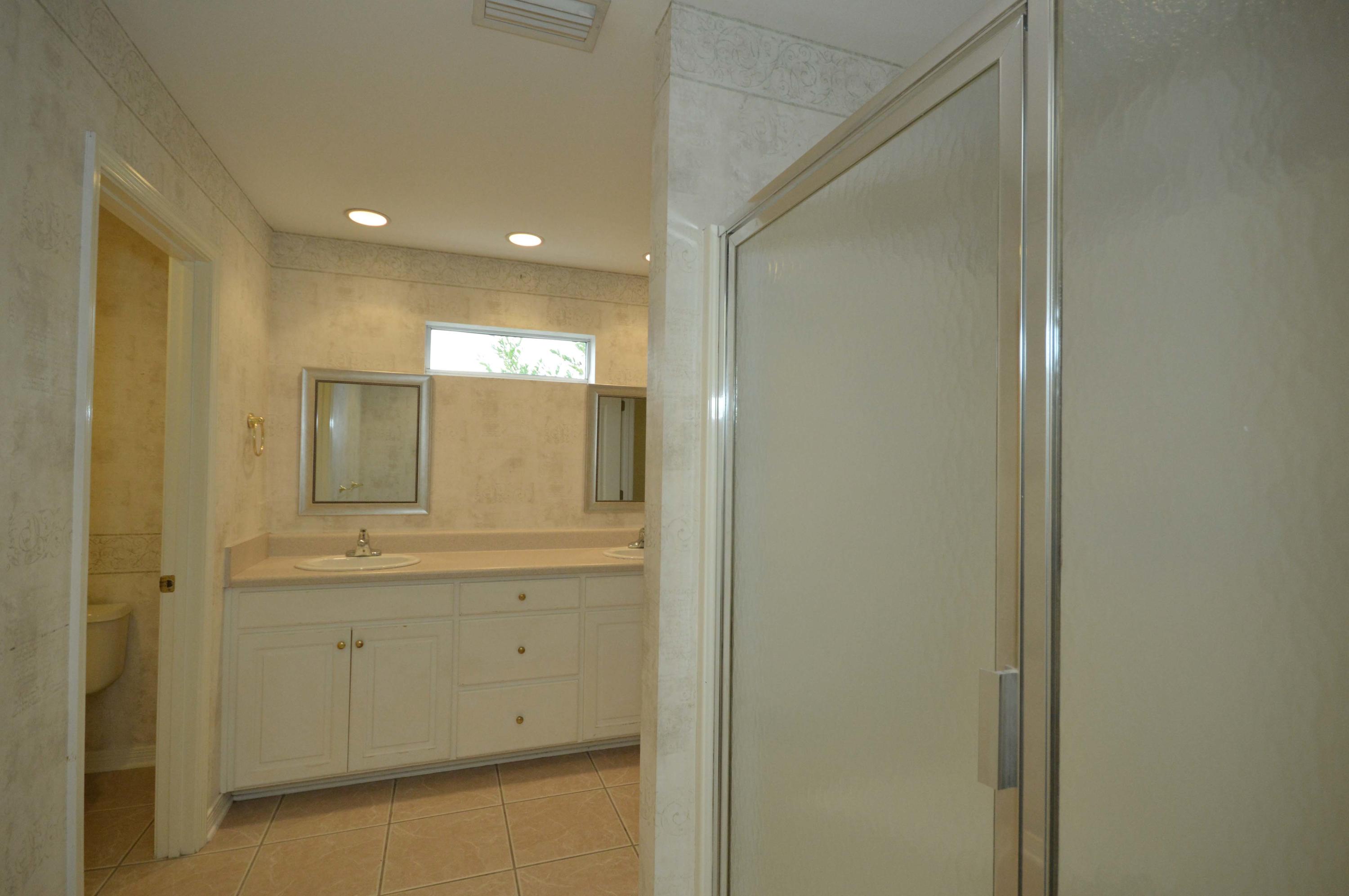 SANTA ROSA SHORES - Residential