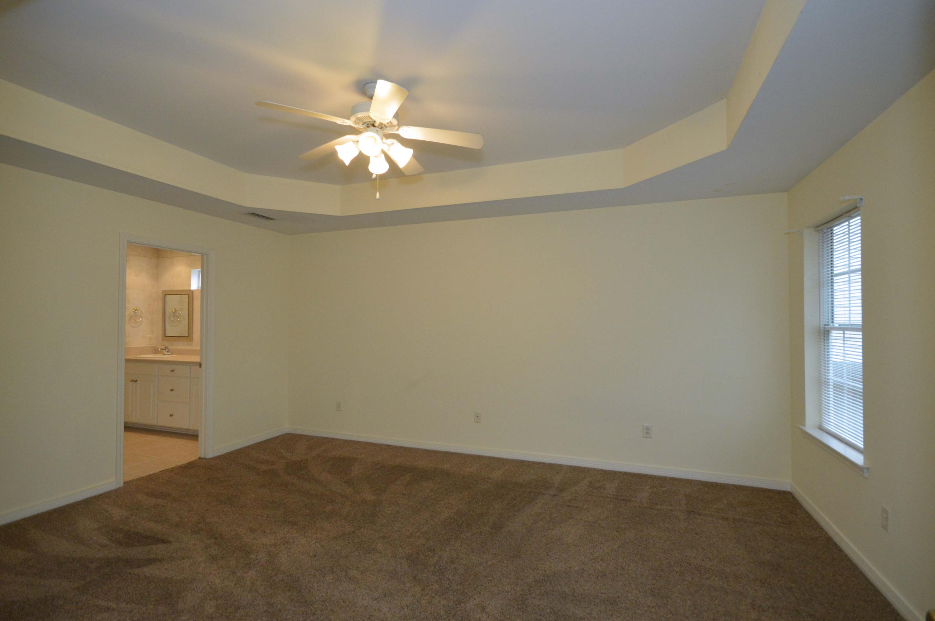 SANTA ROSA SHORES - Residential