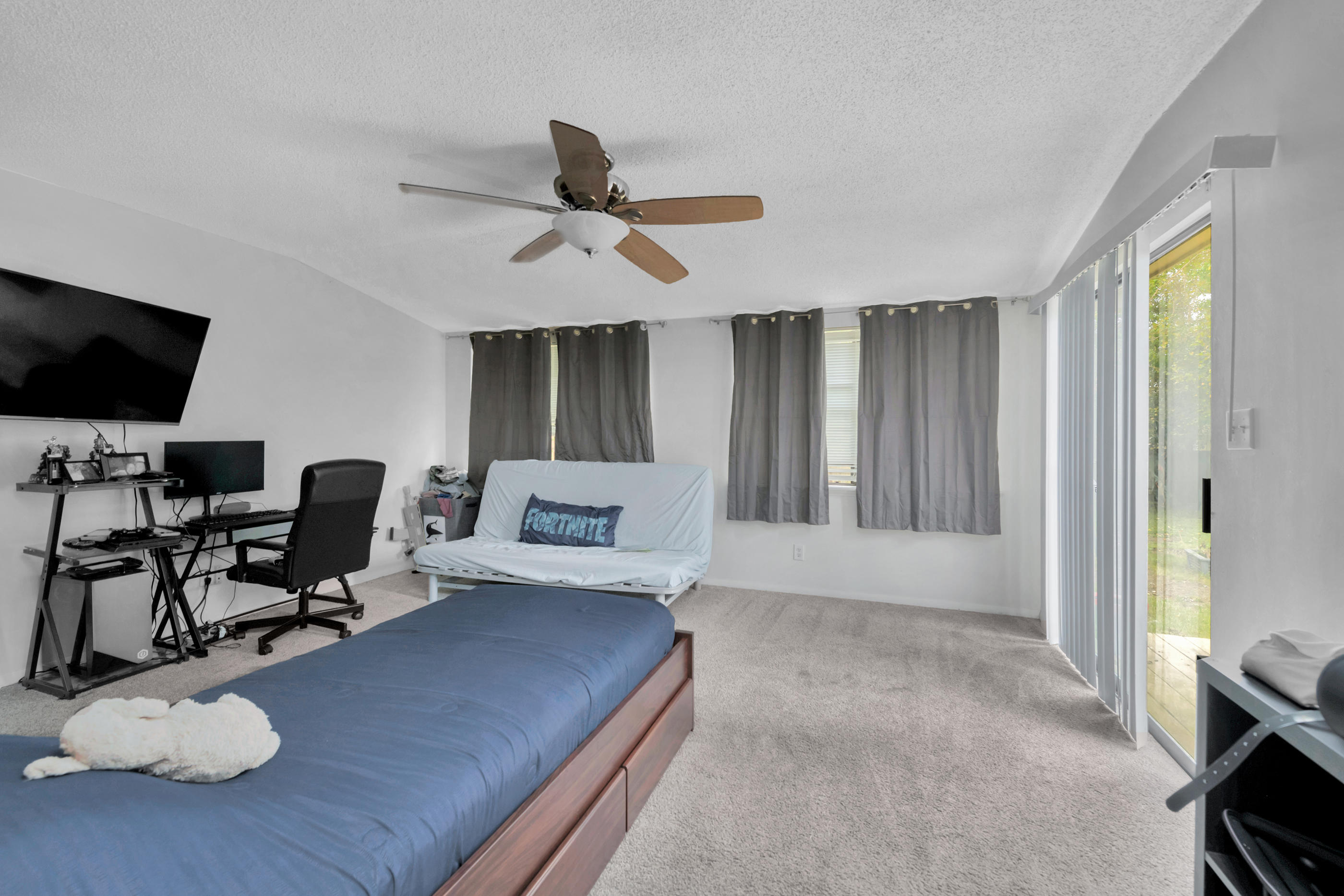 FOX DEN VILLAGES - Residential